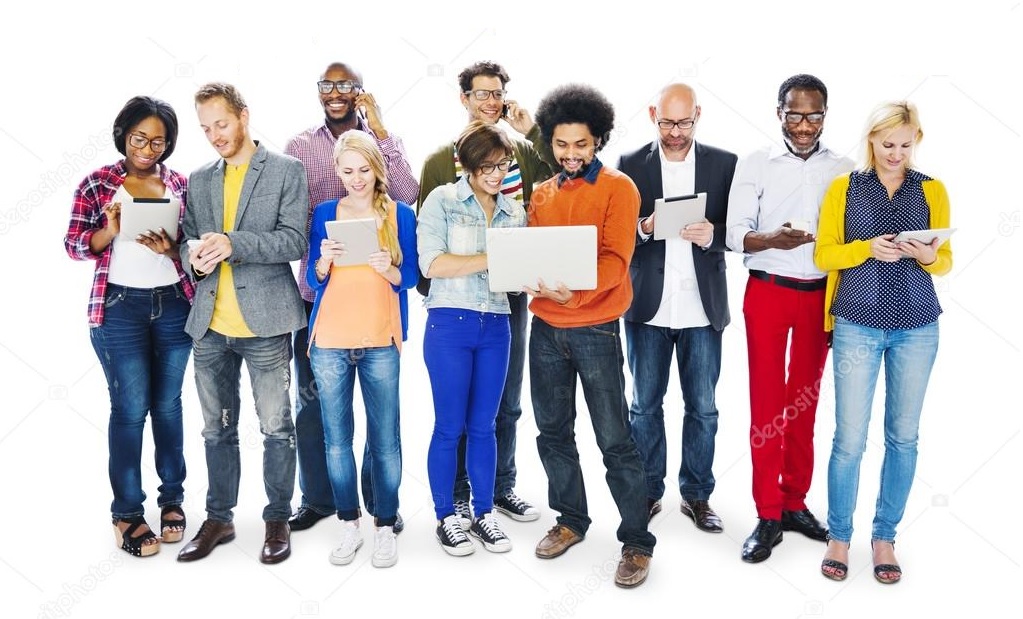 Pessoas usando dispositivos digitais